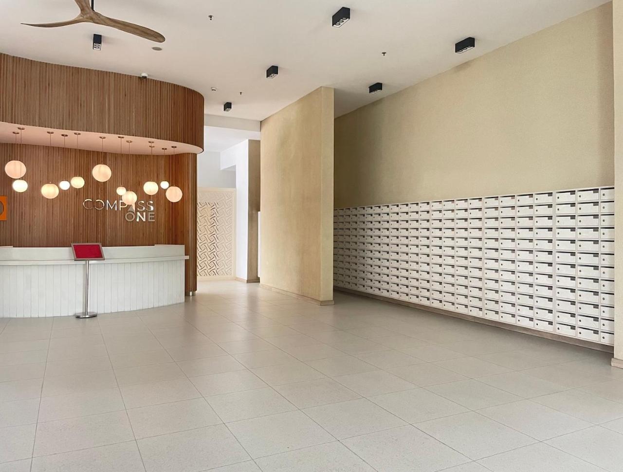 Compass One Building - Luxury Apartments Ap Phu Tho المظهر الخارجي الصورة