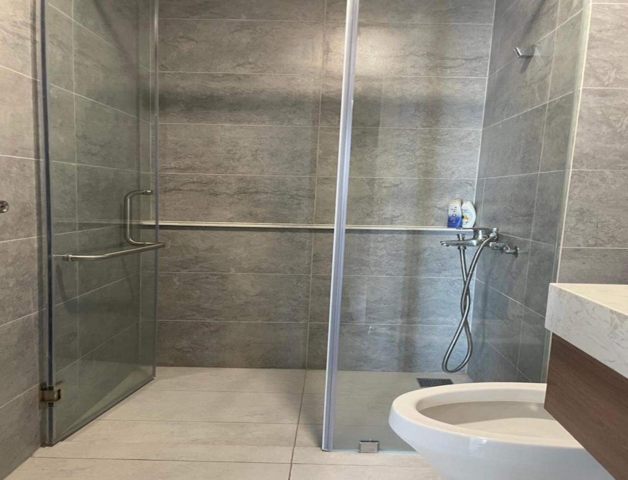 Compass One Building - Luxury Apartments Ap Phu Tho المظهر الخارجي الصورة